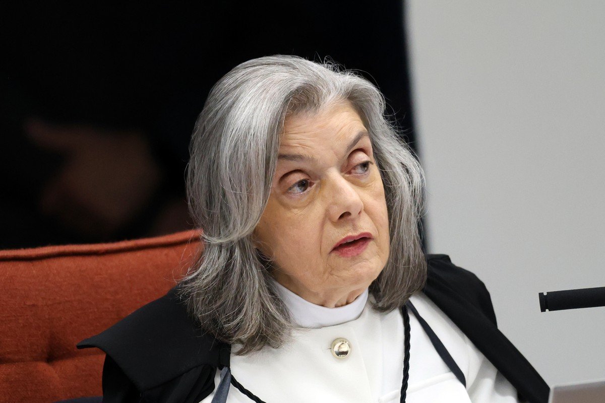 RJ: Cármen Lúcia vota por desincompatibilização 'relâmpago' e voto secreto nas eleições indiretas; Mendonça e Marques acompanham