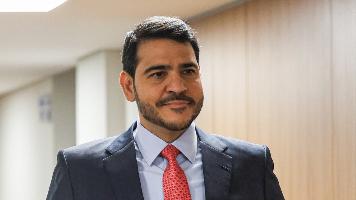 Lula vai enviar ao Senado indicação de Messias para o STF nesta terça-feira (31)