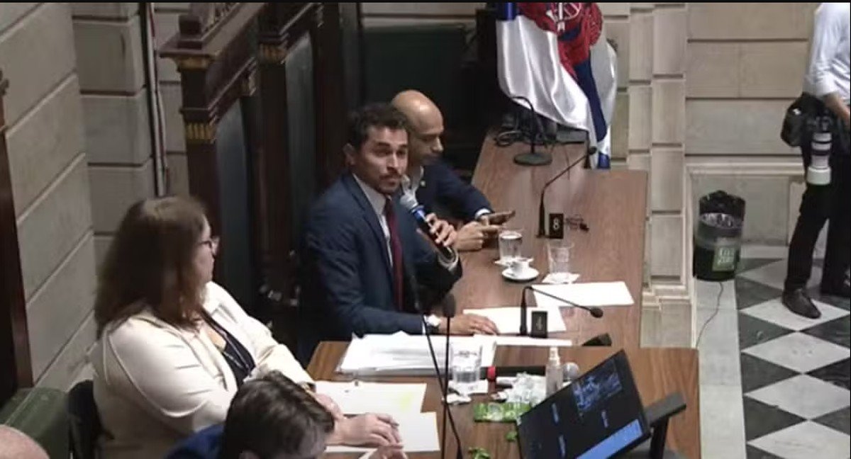 Justiça do Rio manda soltar vereador Salvino Oliveira