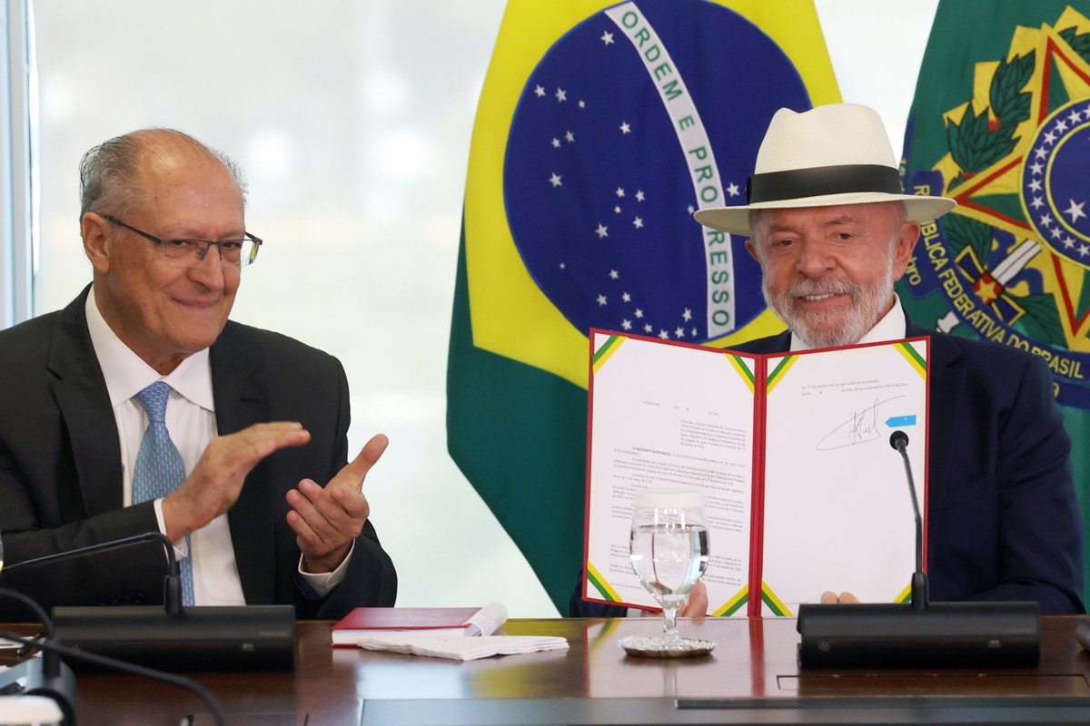 Lula sanciona decreto que promulga acordo comercial entre Mercosul e a União Europeia