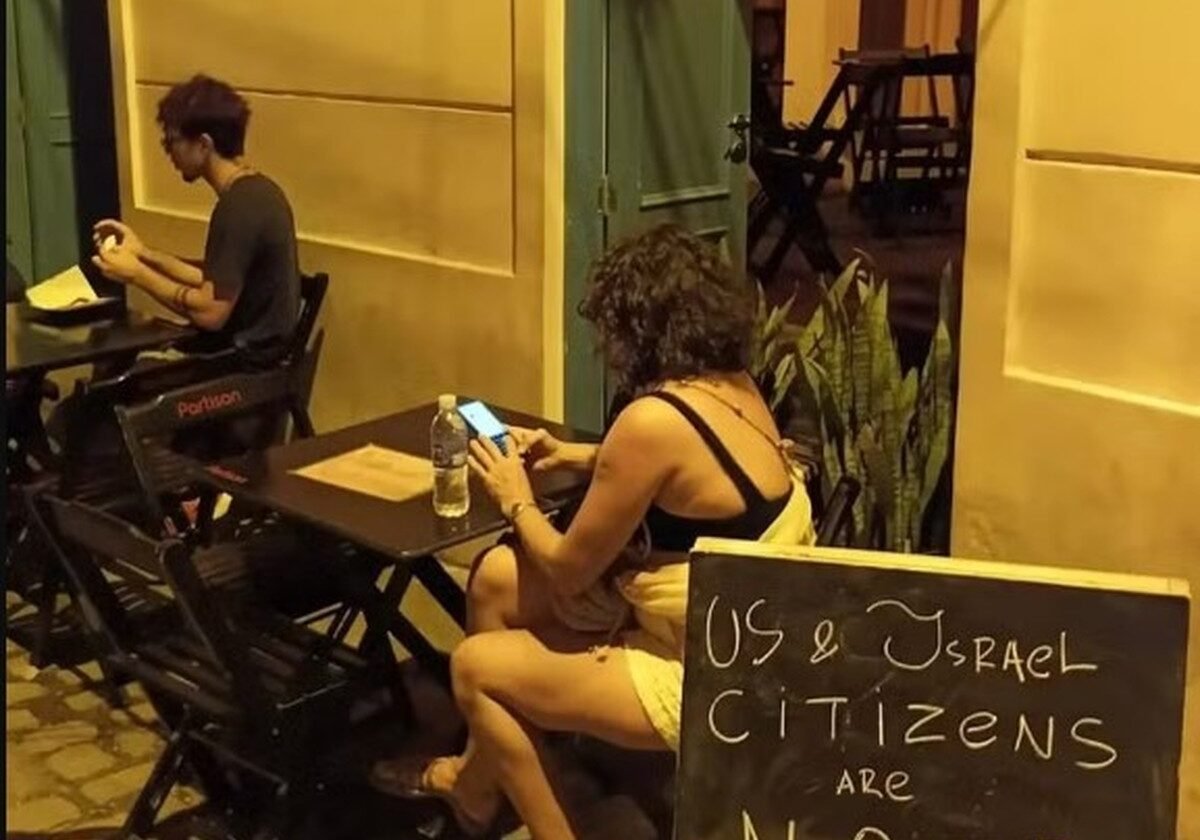 Procon-RJ multa bar da Lapa por placa contra americanos e israelenses