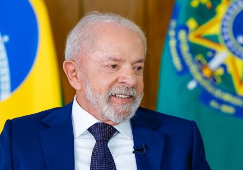 Lula confirma que enviará ao Congresso PL sobre fim da escala 6x1 nesta semana