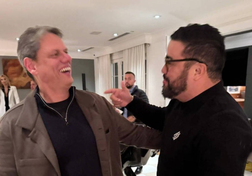 Tarcísio diz que empresário do funk preso pela PF com quem jantou e tirou fotos 'não é do círculo de amizade'