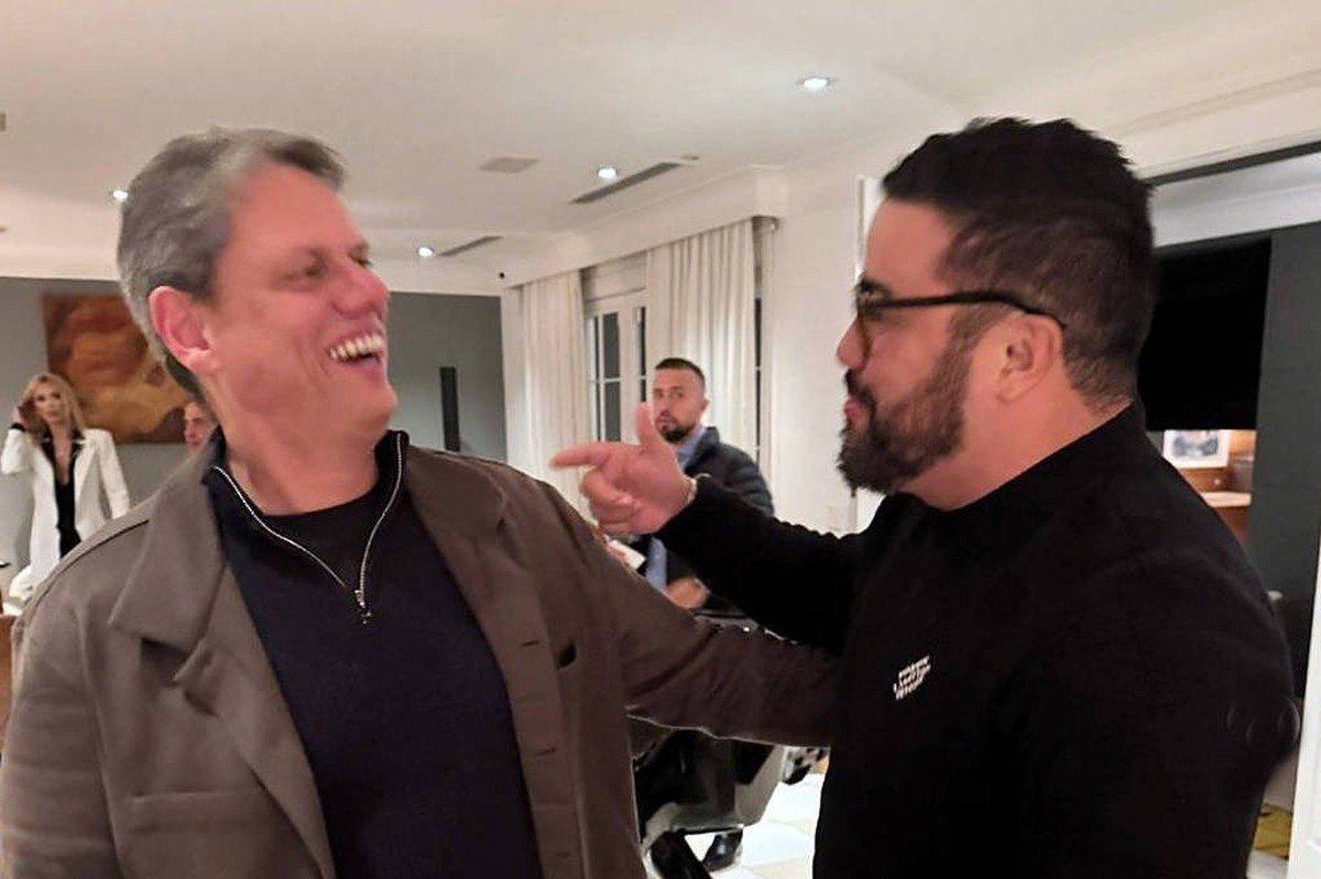 Tarcísio diz que empresário do funk preso pela PF com quem jantou e tirou fotos 'não é do círculo de amizade'