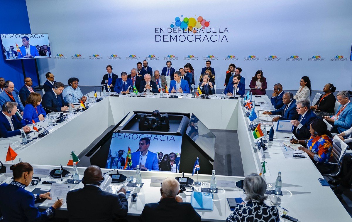 Brasil, México e Espanha anunciam que vão intensificar envio de ajuda humanitária a Cuba