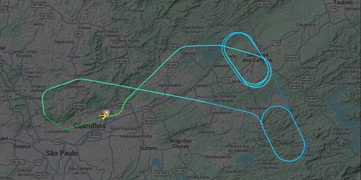 Latam retorna voo para Nova York após problema técnico e avião faz voltas antes de pousar em Guarulhos