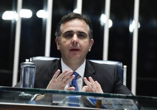 Rodrigo Pacheco se filia ao PSB em meio a articulações em Minas Gerais