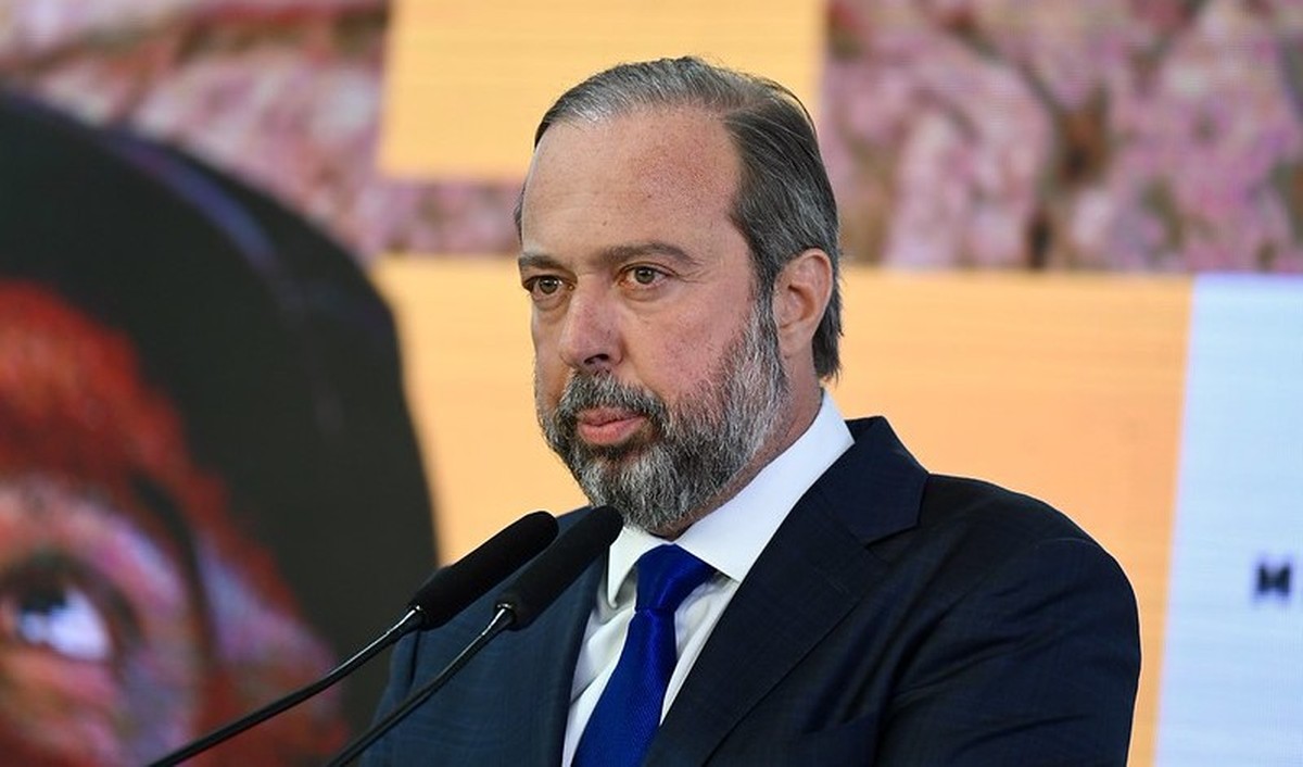 Alexandre Silveira, do PSD, afirma que seguirá leal a Lula na campanha eleitoral
