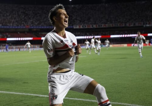 Em noite de Ferreirinha, São Paulo atropela Cruzeiro no Brasileirão