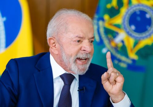 Lula sanciona novo Plano Nacional de Educação com meta de atingir 10% do PIB para área