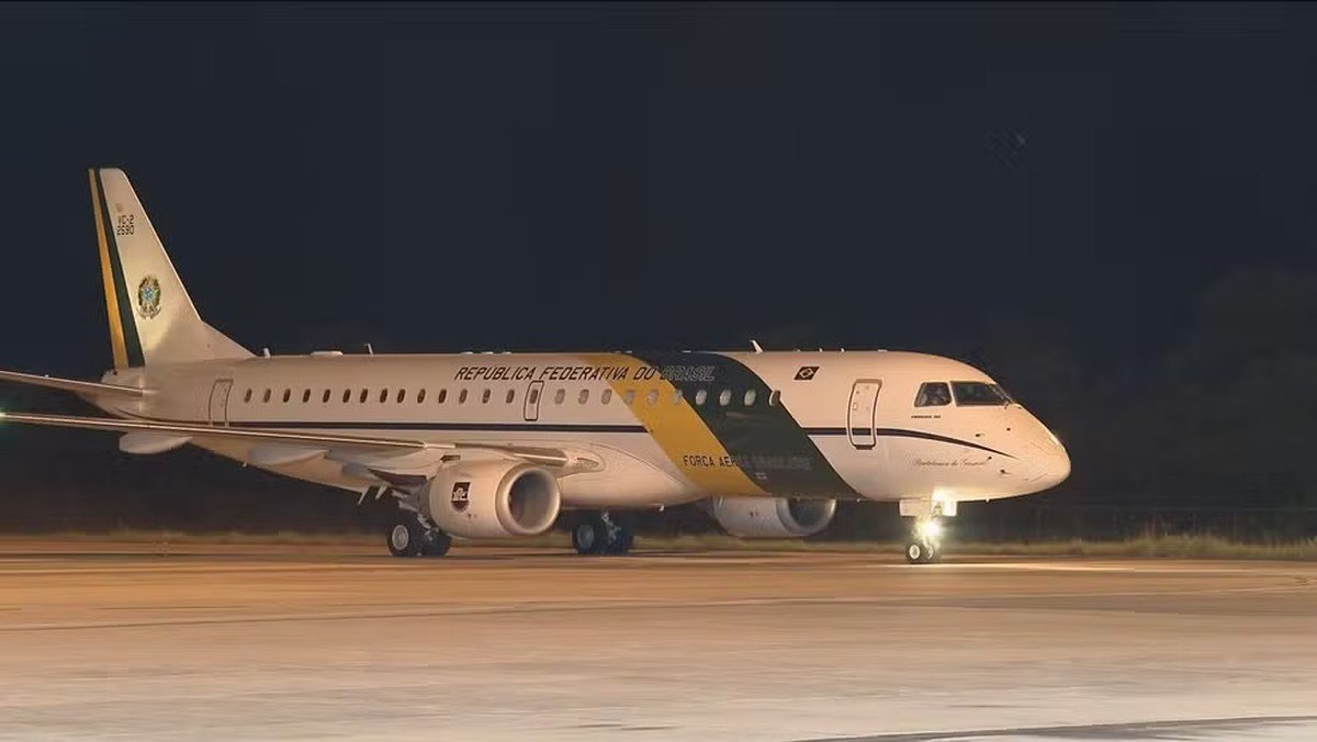 TCU cobra regras para uso de aviões da FAB por autoridades