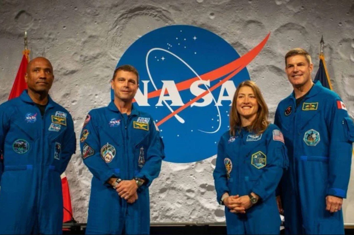 NASA lança nesta quarta (1) missão Artemis II, primeira que levará uma mulher e um negro próximos à Lua