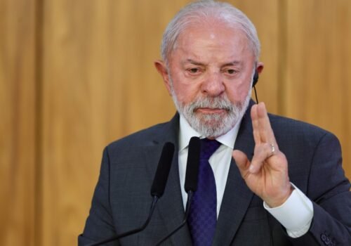 Proposta do fim da jornada 6x1 ganha prioridade no governo e deve ser enviada ao Congresso na próxima semana