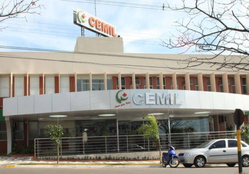 Médico residente atira dentro de hospital no Paraná, fere paciente e é preso após fuga