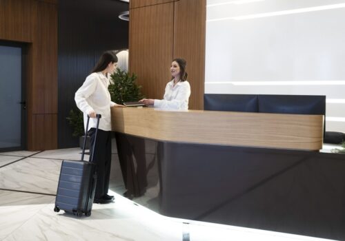 Entenda o que muda com nova regra de check-in digital obrigatório em hotéis e pousadas em todo o país
