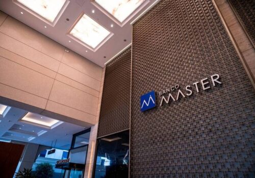 Hacker suspeito de atuar para grupo ligado a Vorcaro é preso em Dubai