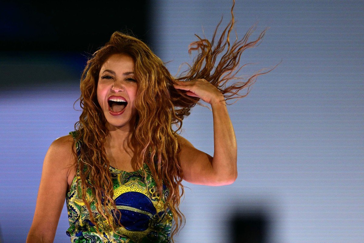 Após show histórico, fãs começam a deixar o Rio e destacam performance de Shakira: 'prestigiou a cultura latinoamericana'