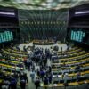 Fim da escala 6x1: Câmara aprova PEC que reduz jornada de trabalho