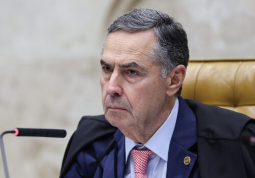 Barroso defende STF e diz que não há decisões favorecendo Banco Master ou Vorcaro