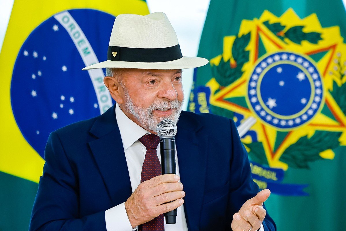 Lula diz que Brasil quer buscar investimentos com qualquer país que queira trazer tecnologia