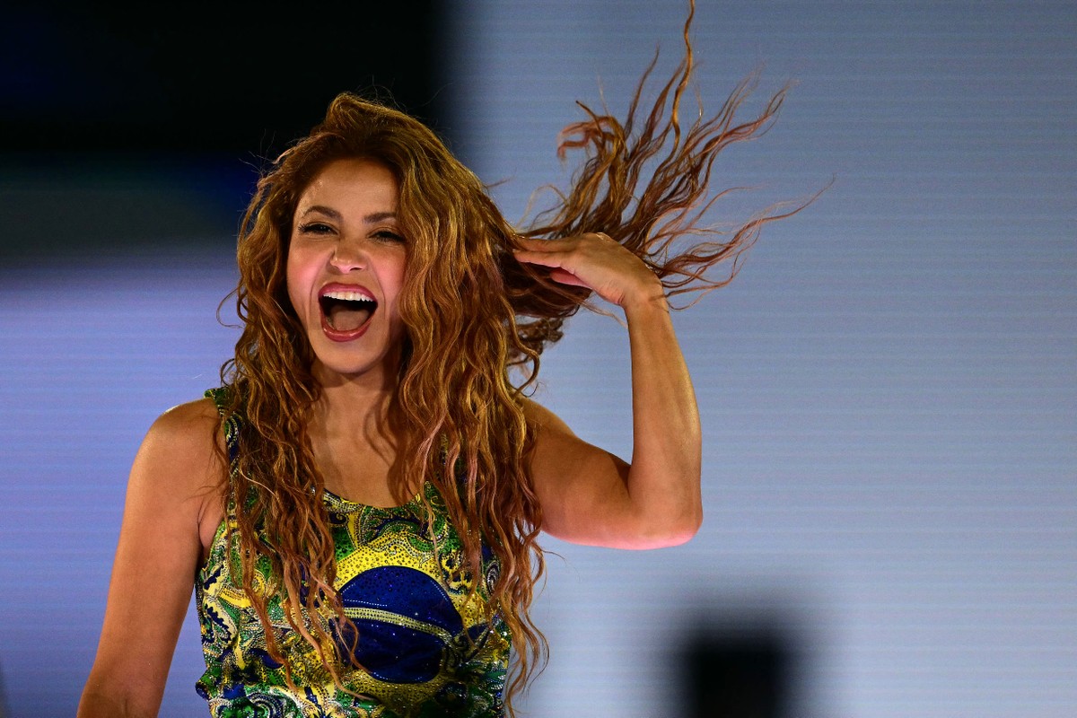 Em noite histórica, Shakira reúne dois milhões de pessoas na praia de Copacabana