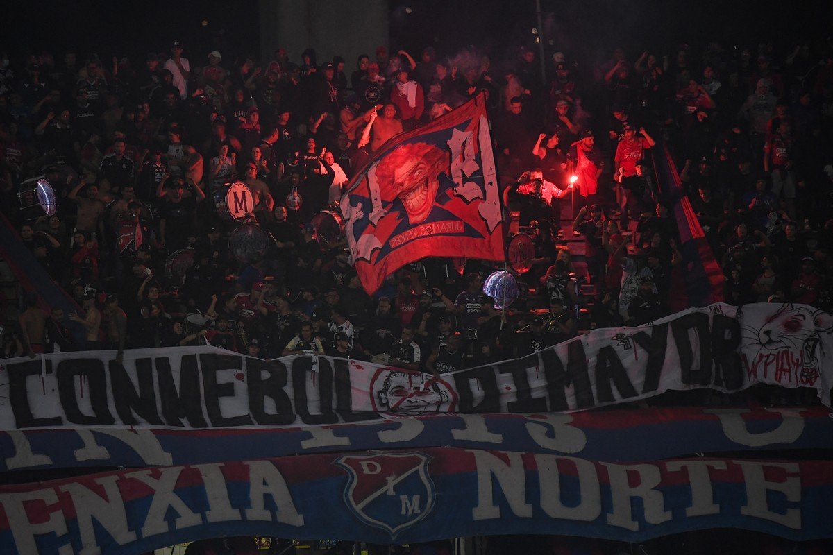 Independiente Medellín x Flamengo é cancelado por falta de segurança; saiba o que prevê a Conmebol