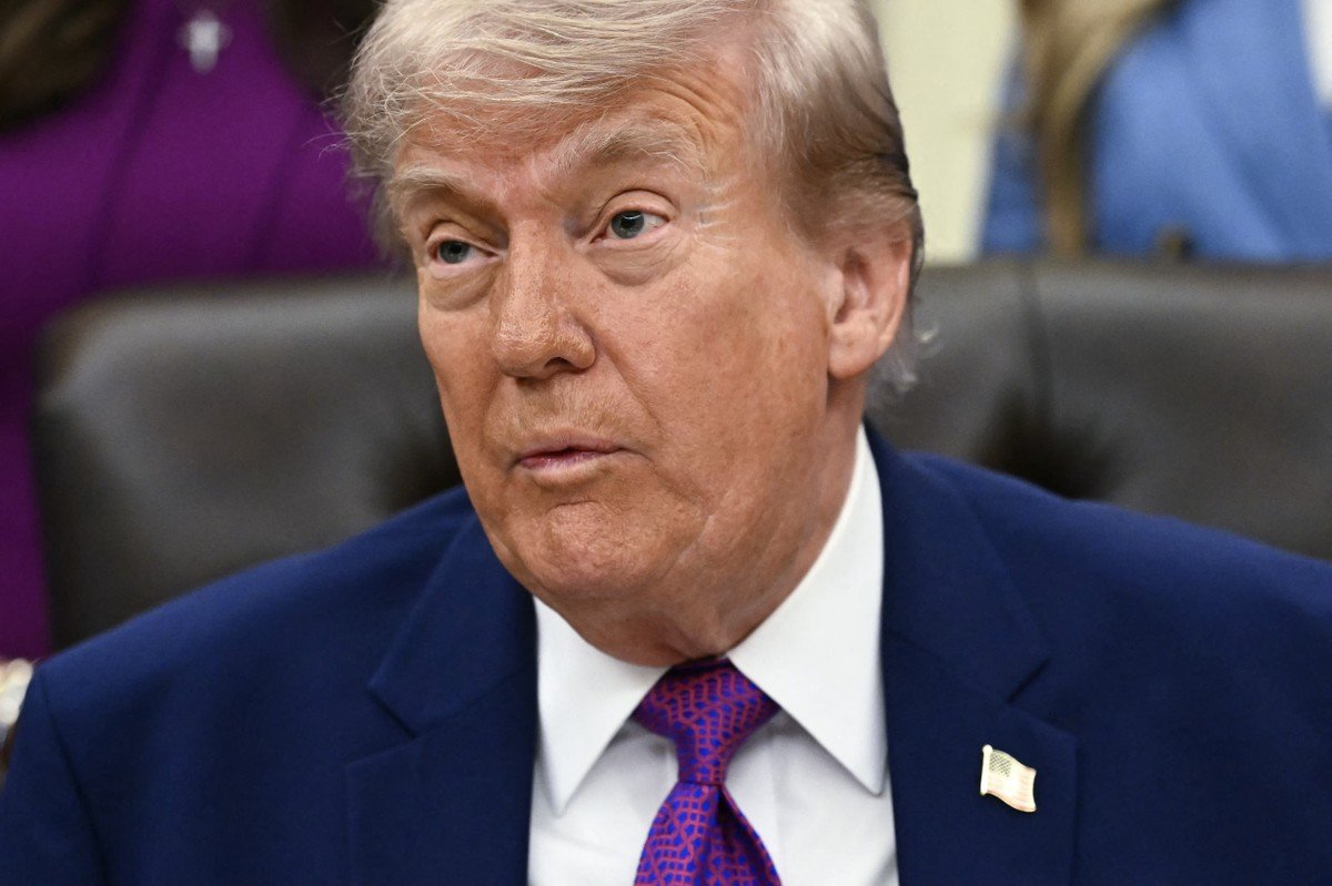 Trump chama iranianos de 'loucos',  volta a defender que eles querem fechar acordo, mas que sempre mudam