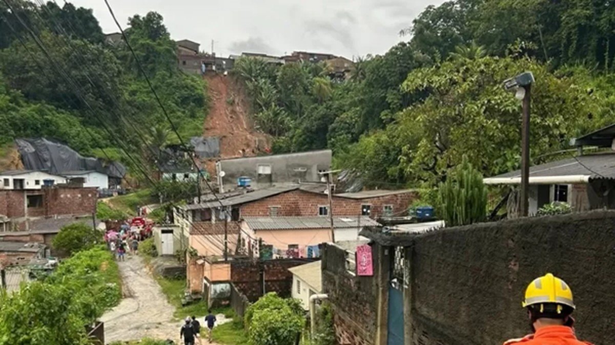 Sobe para seis o número de mortes pelas chuvas em Pernambuco; mais de mil pessoas estão desabrigadas