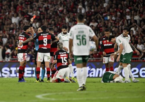 STJD pune Carrascal e Flamengo após confusão em duelo com o Palmeiras; Paulinho é absolvido