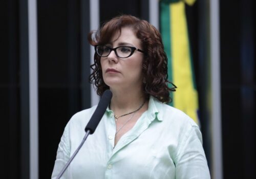 Justiça italiana nega extradição de Carla Zambelli e determina libertação da ex-deputada
