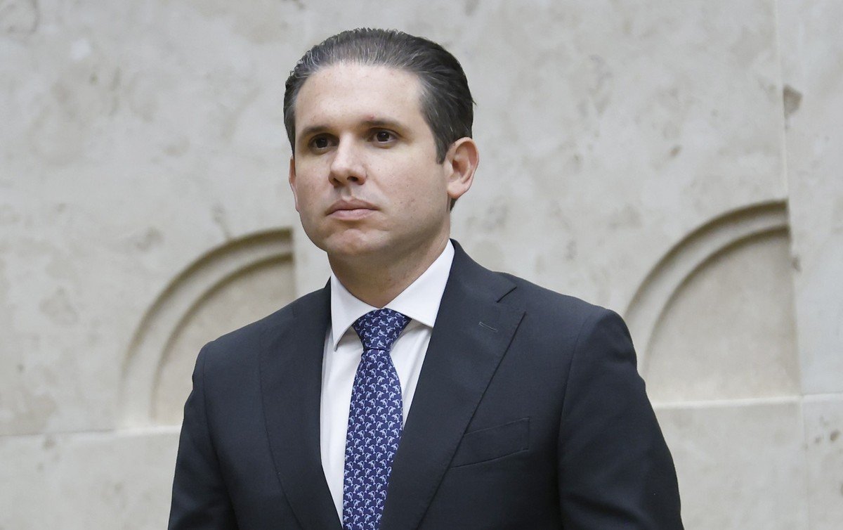 Hugo Motta diz que fim da escala 6x1 será prioridade da Câmara e prevê votação ainda em maio