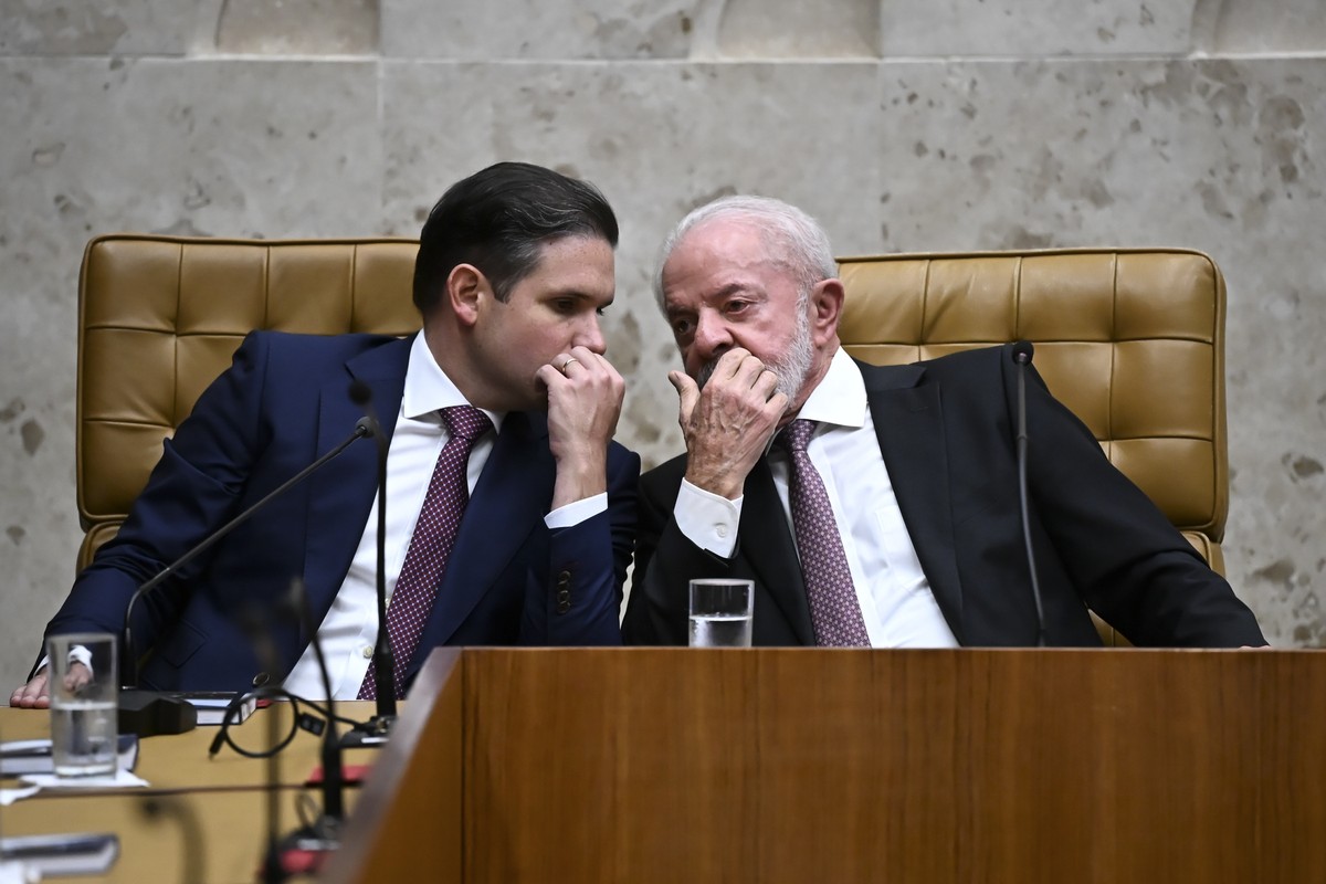 Lula e Hugo Motta devem discutir PEC do fim da escala 6x1 em reunião nesta segunda-feira (25)