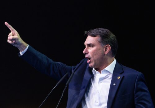 Marqueteiro do PL descarta comandar campanha de Flávio Bolsonaro