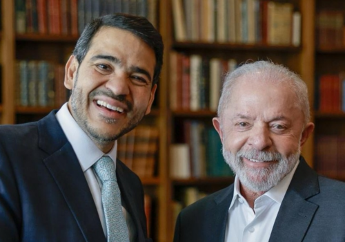 Messias coloca cargo à disposição, mas Lula pede que decisão não seja tomada com 'cabeça quente'
