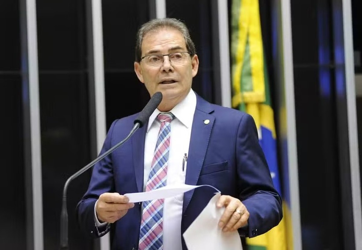 Relator da Lei da Dosimetria rebate Flávio Bolsonaro e nega acordo com STF