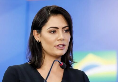 Michelle Bolsonaro diz que PL não pode se 'alinhar ao mal' e reafirma apoio a Eduardo Girão ao governo do Ceará