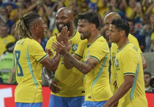 Onde assistir a Brasil x Marrocos pela Copa do Mundo e aos outros jogos deste sábado (13)
