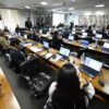 CCJ suspende discussão da PEC que reduz maioridade penal; debate será retomado nesta quarta (10)