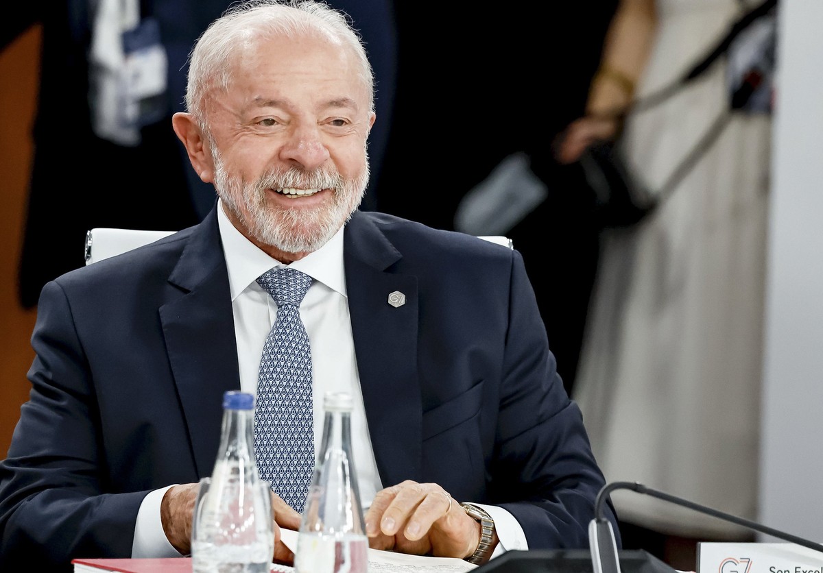 Lula diz que 'nunca foi esquerdista' em conversa no G7