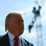 Após ataque a helicóptero, Trump ameaça destruir toda a infraestrutura do Irã
