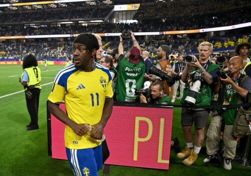 Jogador da Suécia fica decepcionado após esquecer que país avançaria para mata-mata da Copa