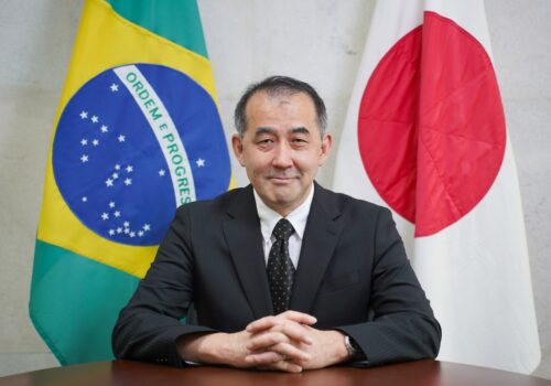 'Coração dividido': embaixador do Japão evita escolher vencedor de Brasil x Japão
