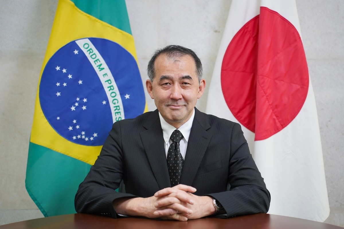 'Coração dividido': embaixador do Japão evita escolher vencedor de Brasil x Japão