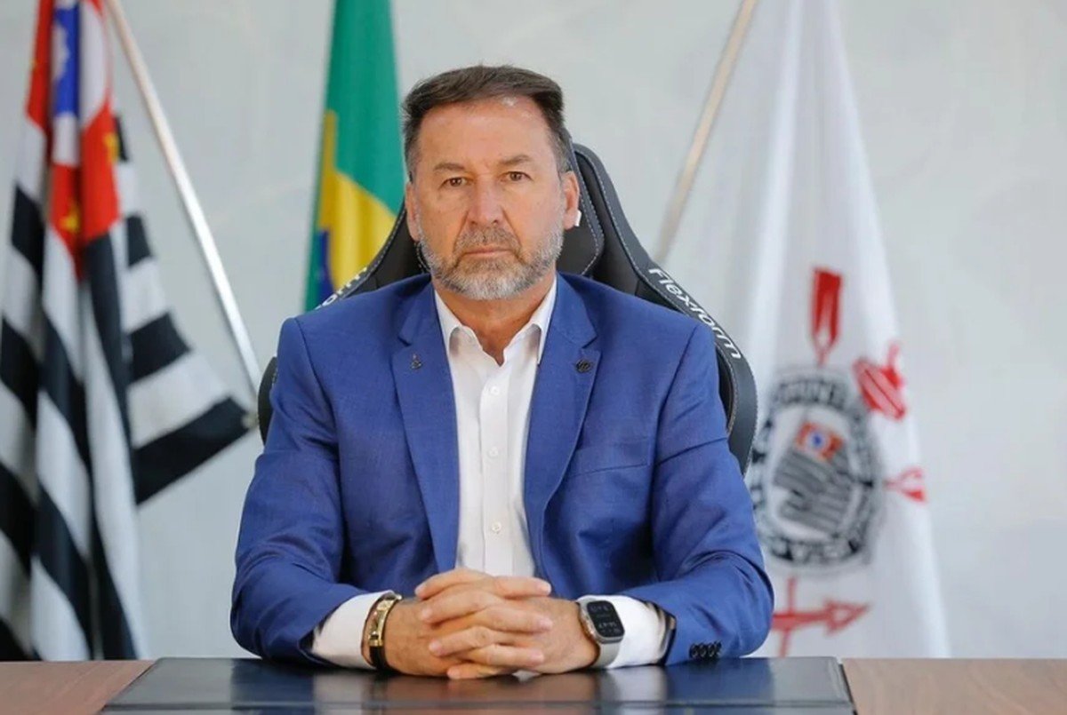 Corinthians tem três ex-presidentes fora do quadro de sócios em uma semana; Augusto Melo é expulso