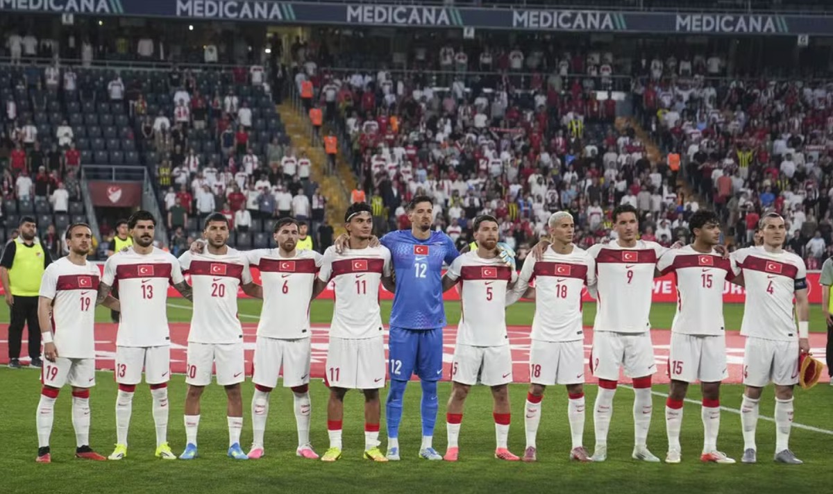 Copa do Mundo 2026: Saiba como joga a seleção da Turquia