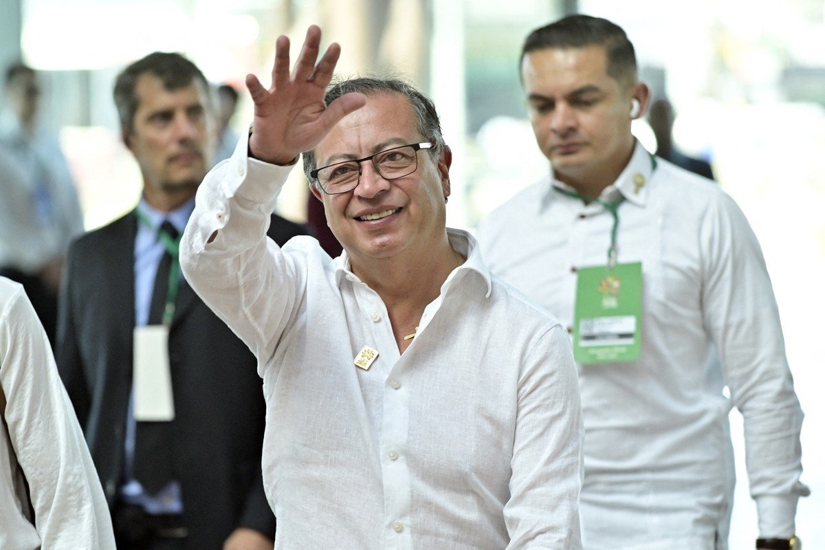 Colombianos vão às urnas para eleger sucessor de Gustavo Petro em meio à polarização