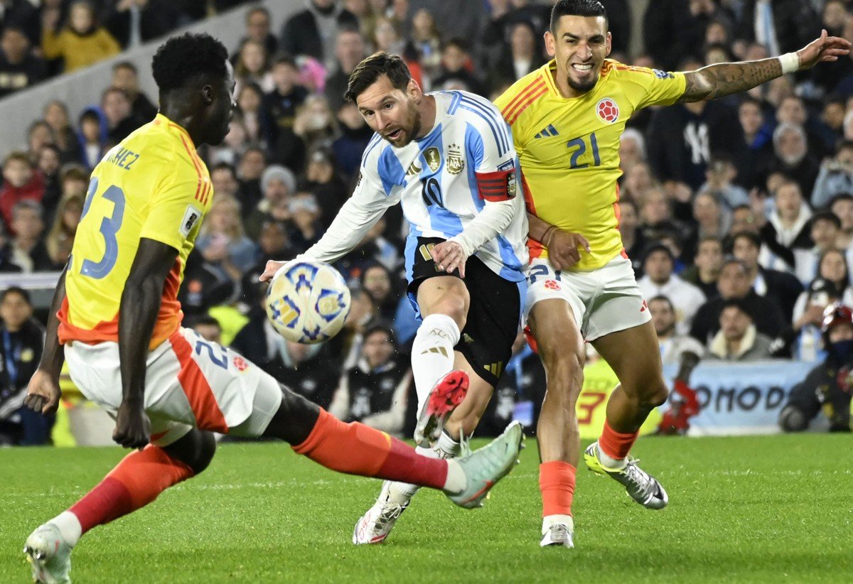 Onde assistir ao amistoso entre Argentina x Islândia e aos outros jogos desta terça-feira (9)