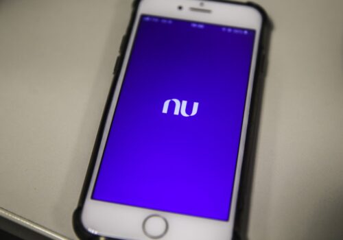 Encerramento do Nubank? Veja o que se sabe sobre a notificação que assustou clientes
