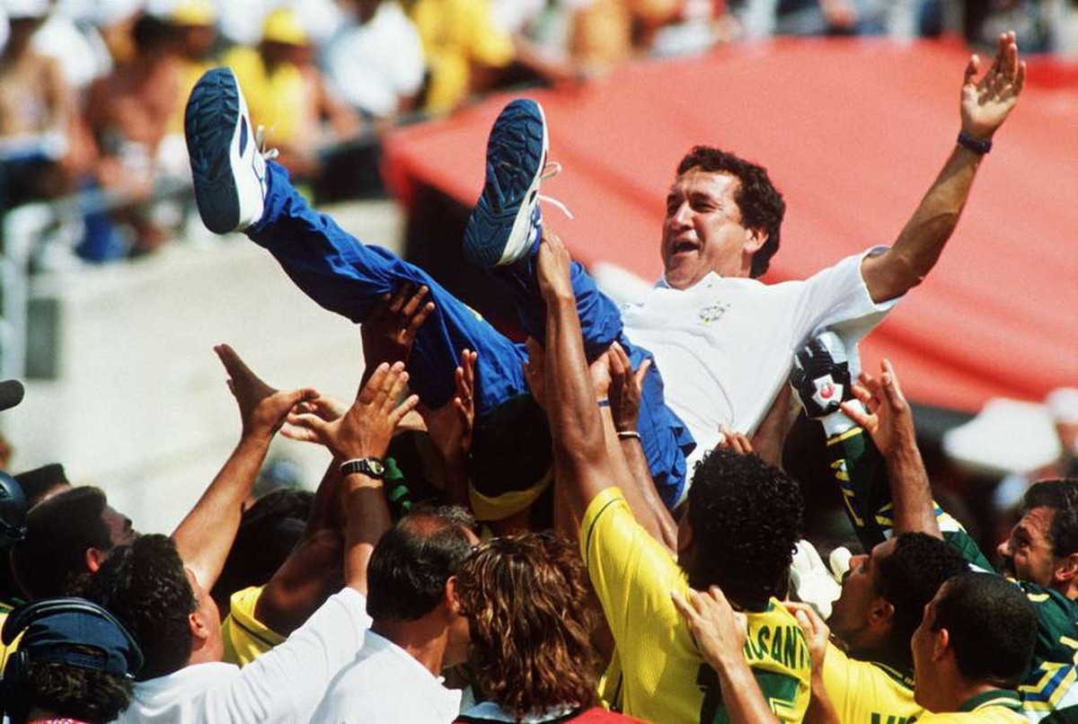 Saúde de Carlos Alberto Parreira piora e ex-técnico da seleção brasileira passará por cirurgia