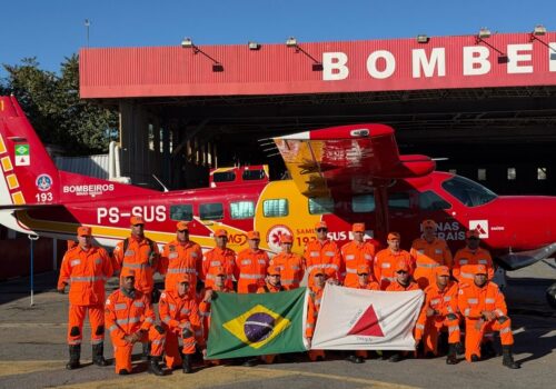 Brasil envia nova equipe de bombeiros à Venezuela; missão chega neste domingo (28)